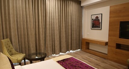 Regenta Central Cassia Zirakpur Chandigarh Room Type - Executive Room - Enjoy Happy Hours with 1+1 offer on Mocktails and Alcoholic Beverages (Indian-Made Regenta Central Cassia Zirakpur Chandigarh Room Type - Executive Room - Enjoy Happy Hours with 1+1 offer on Mocktails and Alcoholic Beverages (Indian-Made