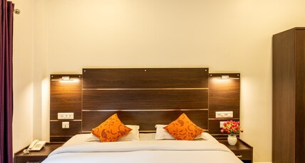 Hotel Mountain Hues Thekkady Room Type - Premium Room With King Bed Hotel Mountain Hues Thekkady Room Type - Premium Room With King Bed