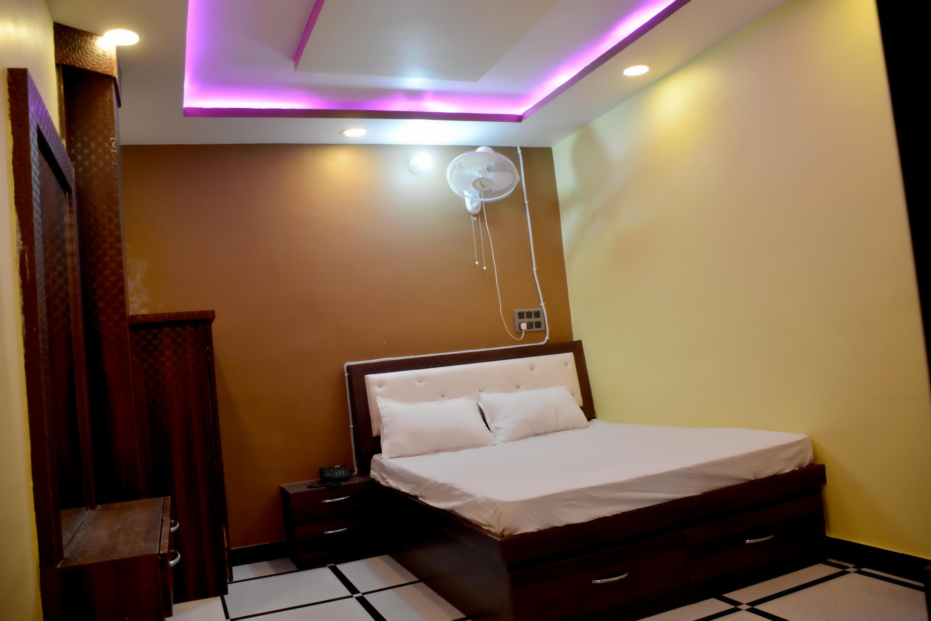 Kavya Residency Room Type - Deluxe Room