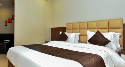 Le Sapphire Room Type - luxury AC Room