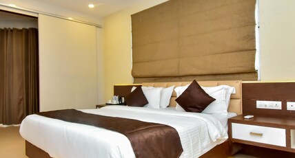 Le Sapphire Room Type - luxury AC Room Le Sapphire Room Type - luxury AC Room