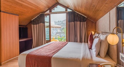 Udaan Nirvana Resort & Spa, Darjeeling ( Mall Road ) Room Type - Attic Valley View Room with Balcony