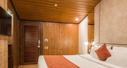 Udaan Nirvana Resort & Spa, Darjeeling ( Mall Road ) Room Type - Premium Valley View Room