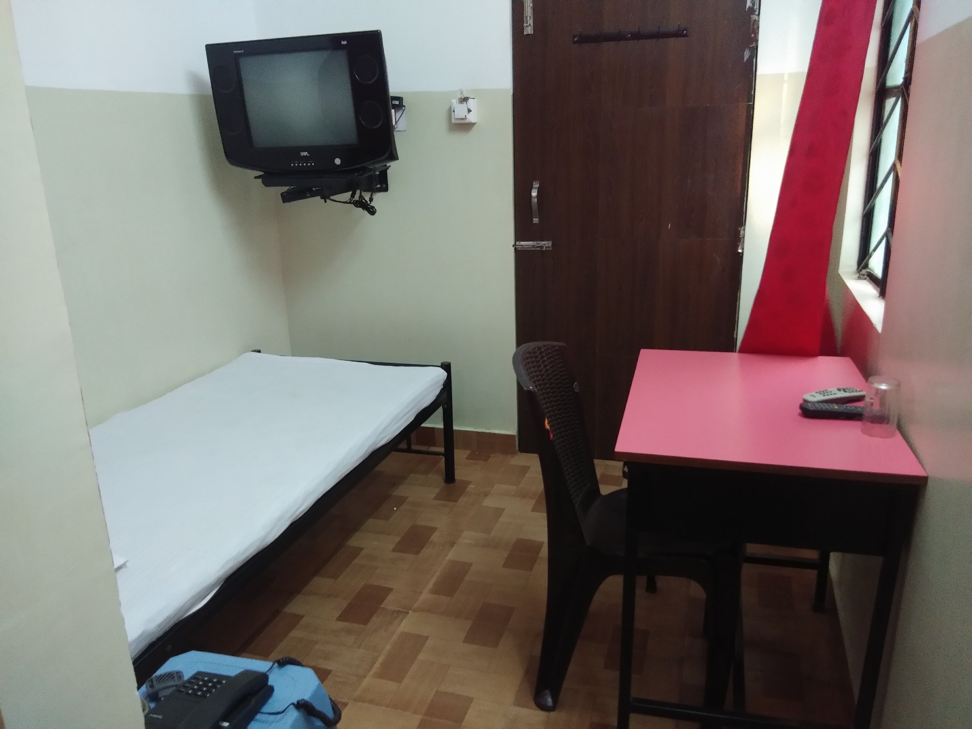 Hotel Rajdhani Annex - Tap to explore photos