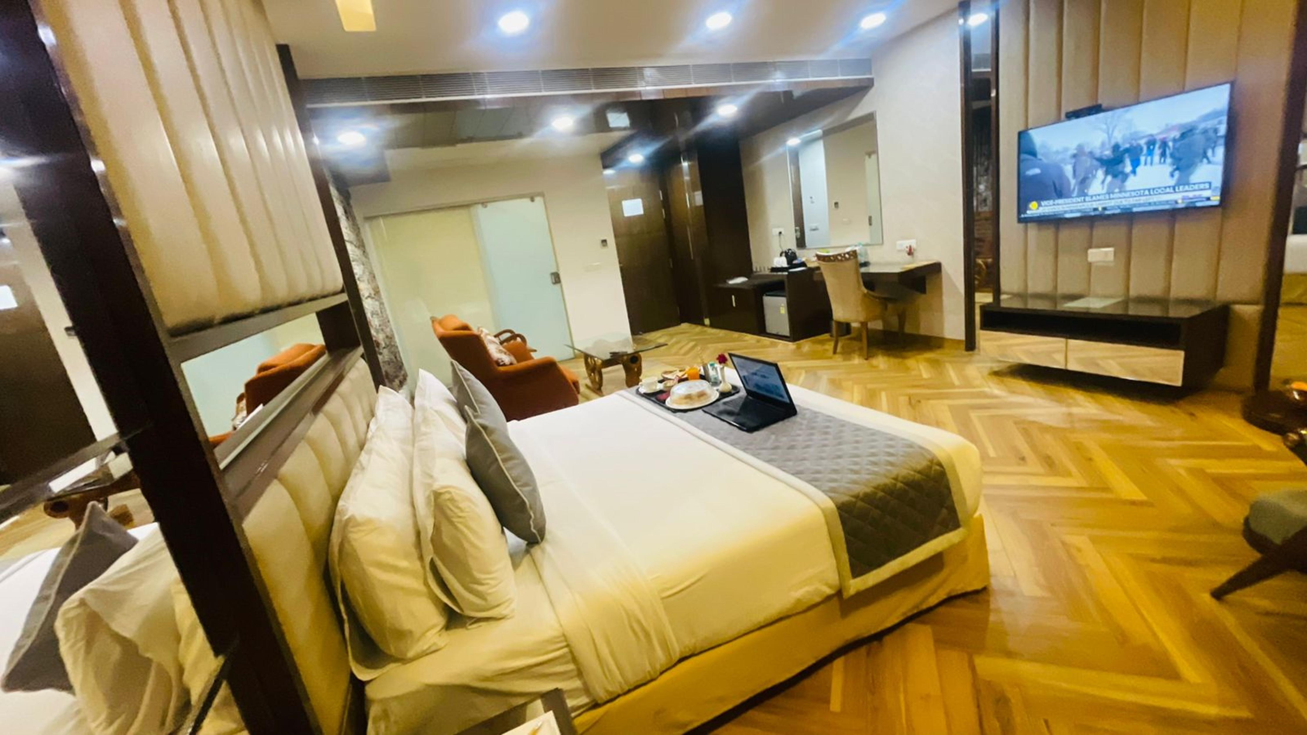 JD Heavens - Tap to explore photos