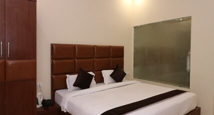 Hotel Dev Ganga Room Type - Executive Suite