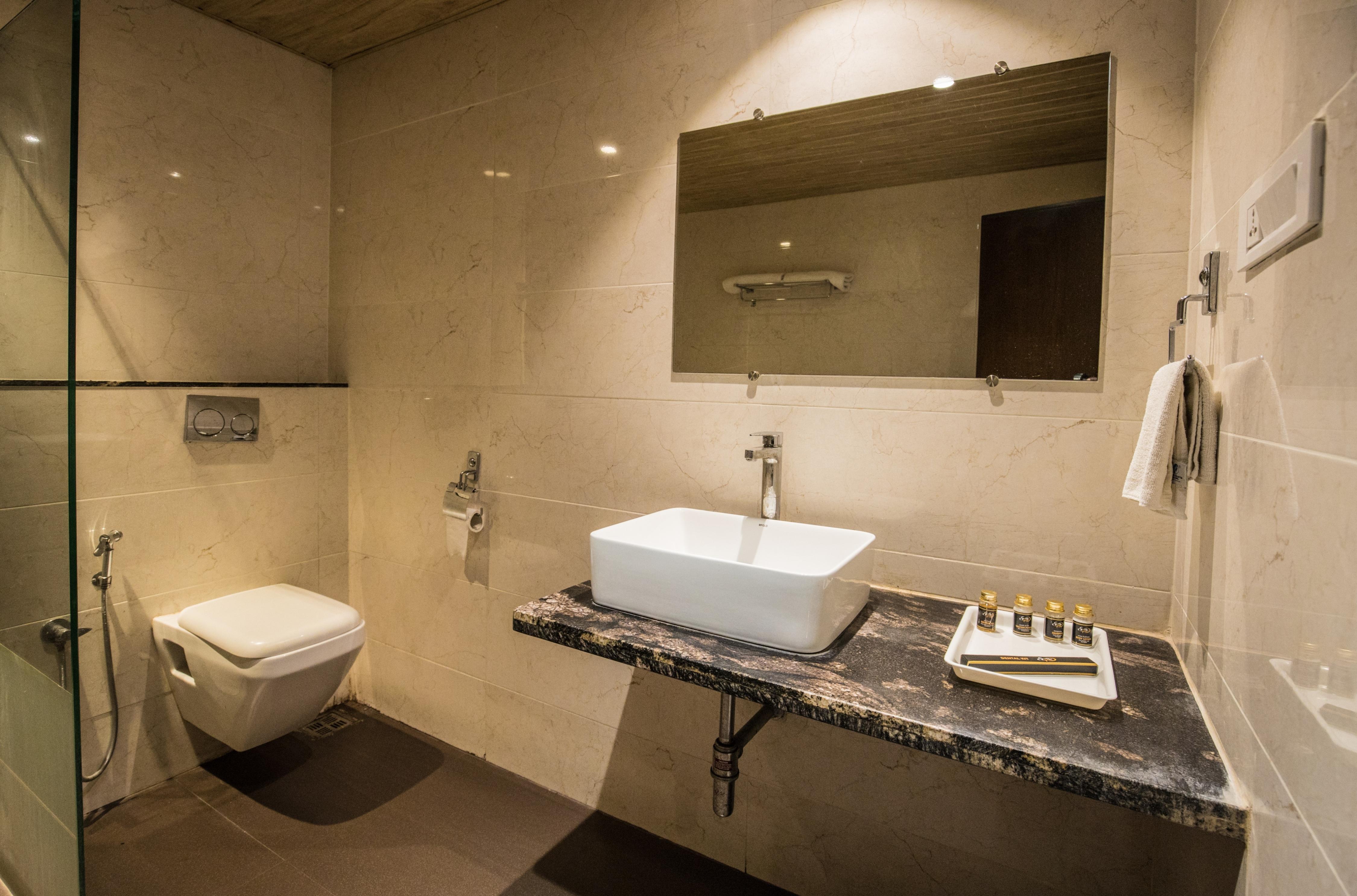 Hotel Samta Sagar Palace - Tap to explore photos