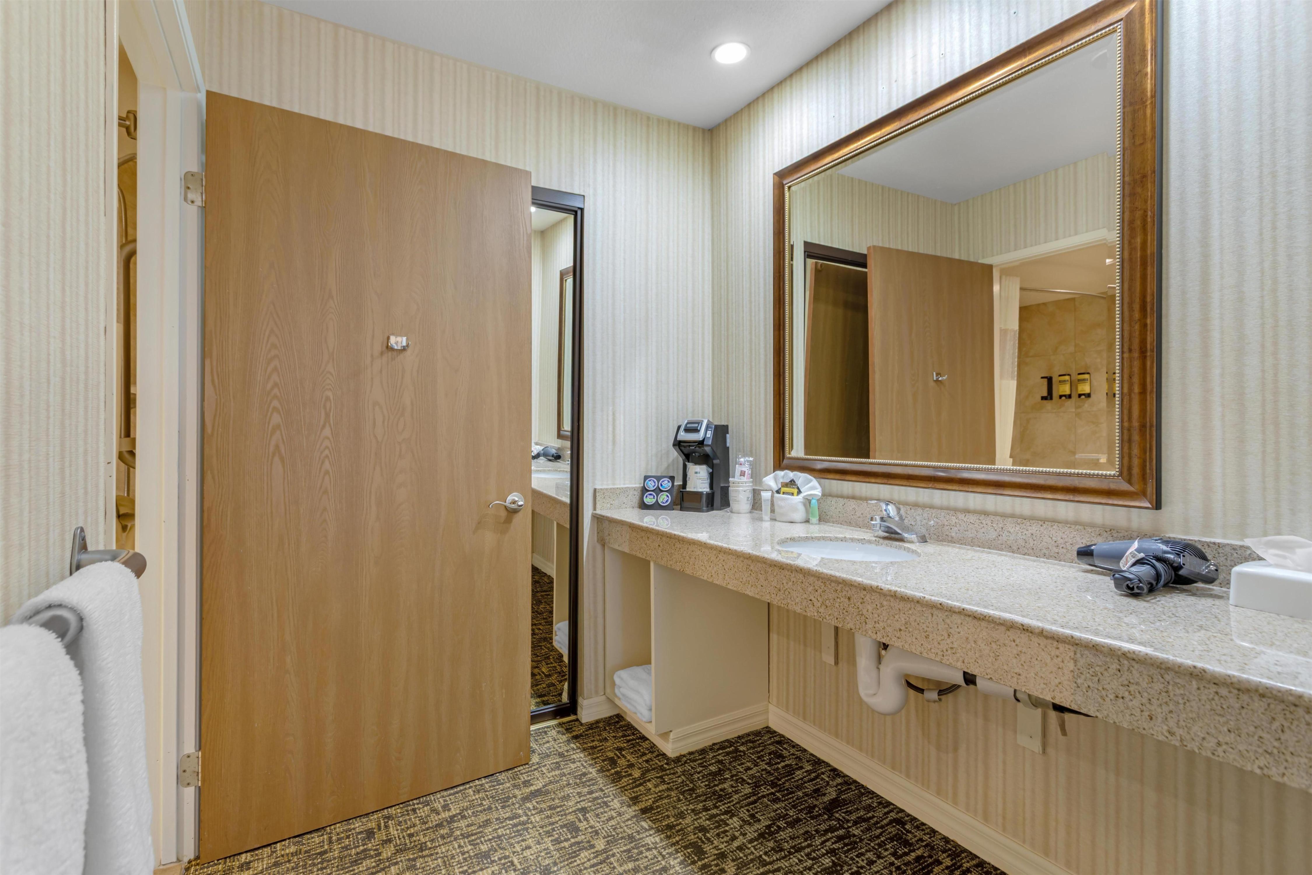 Best Western Plus Big America