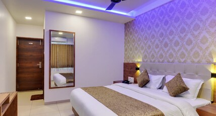 Hotel Devkinandan Room Type - Deluxe Double Bed AC