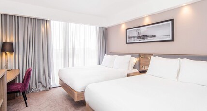 Hampton by Hilton Blackpool Room Type - TWO DOUBLE BEDS ROOM NS