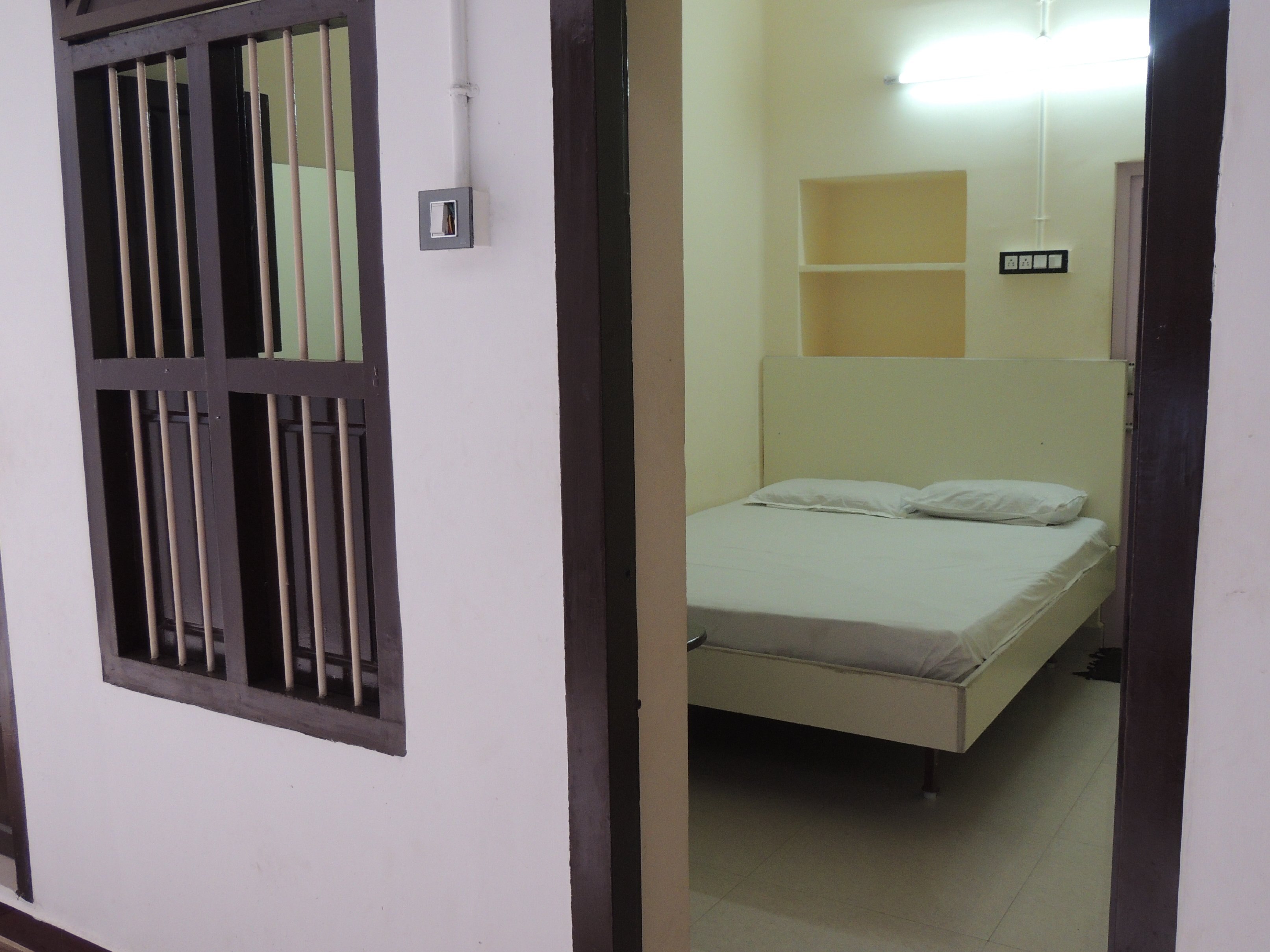 Hotel Saraswathy Bhavanam - Tap to explore photos