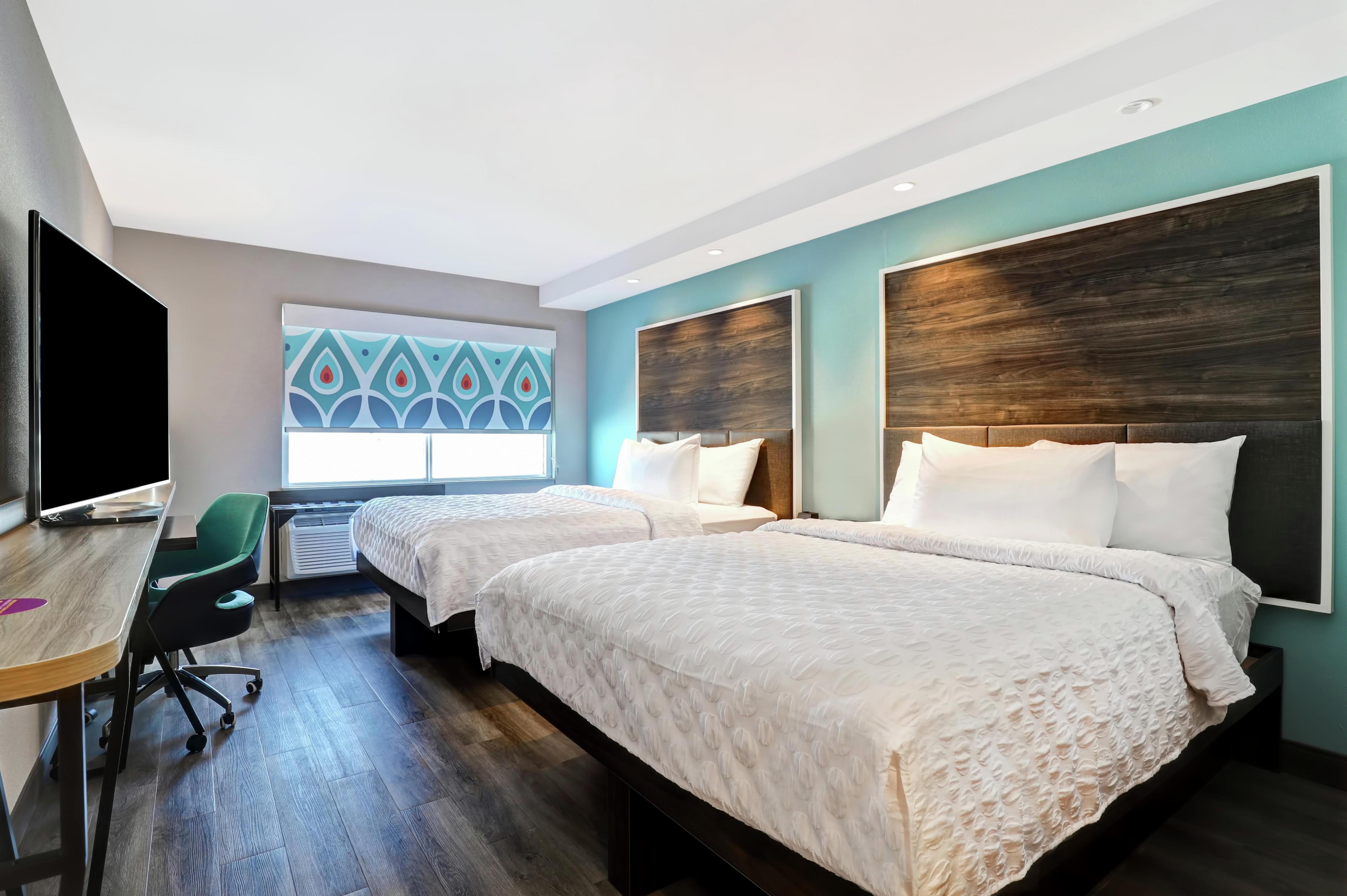 TRU BY Hilton Edmonton Windermere - Tap to explore photos