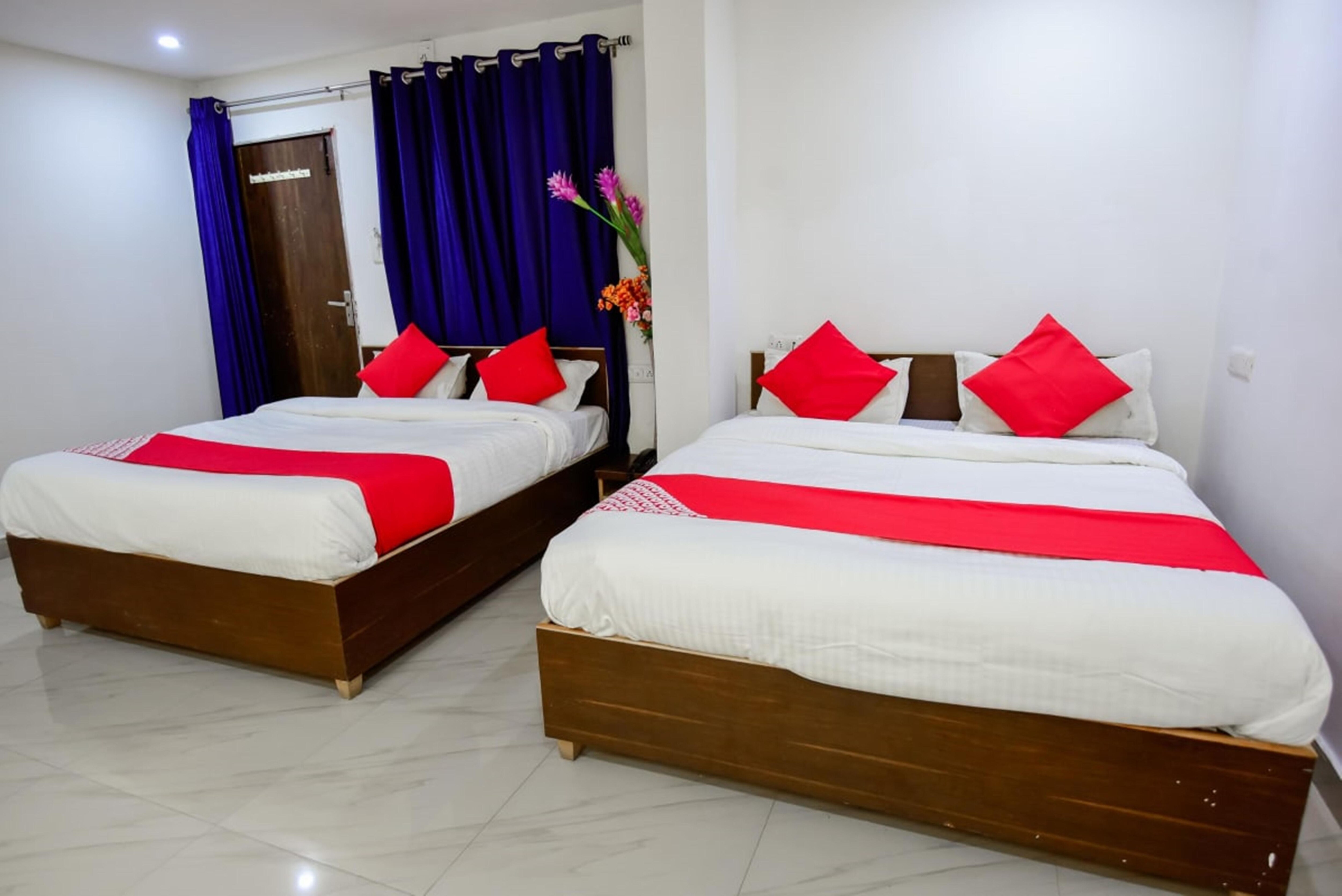 Hotel Komal - Tap to explore photos