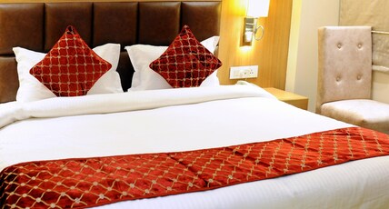 Hotel Landmark Near Golden Temple Room Type - Superior Room No View Hotel Landmark Near Golden Temple Room Type - Superior Room No View