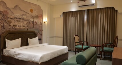 Unplan Udaipur - Lake Facing Room Type - King room (With View) B-Wing