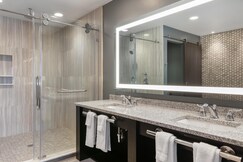 Best Western PLUS Franklin Square Inn