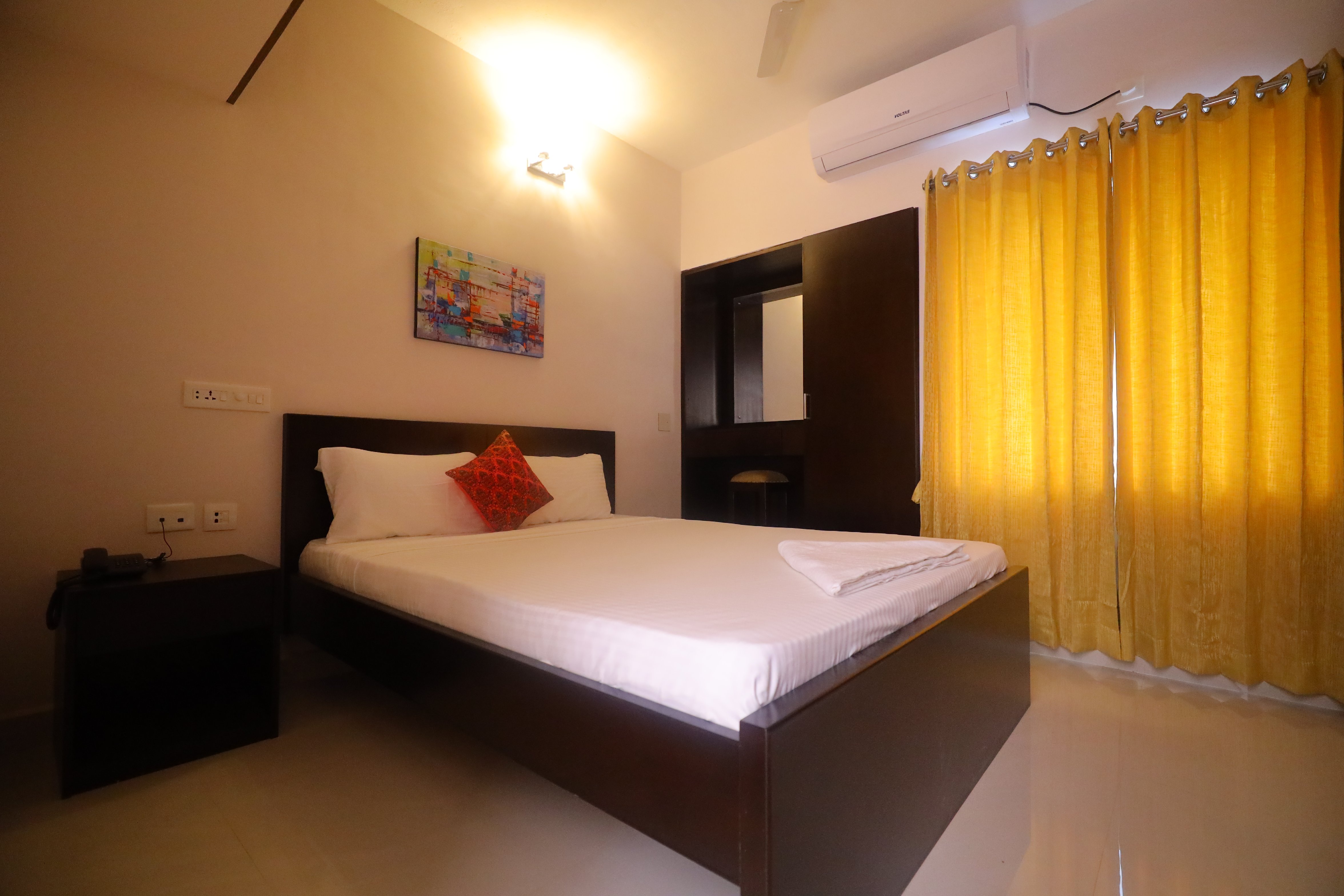 KFOUR APARTMENT & HOTELS PRIVATE LIMITED - Tap to explore photos