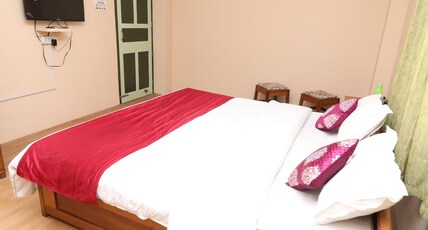 Hotel Tenancy - 2min walking distance from Mg Marg Room Type - Deluxe Room Hotel Tenancy - 2min walking distance from Mg Marg Room Type - Deluxe Room