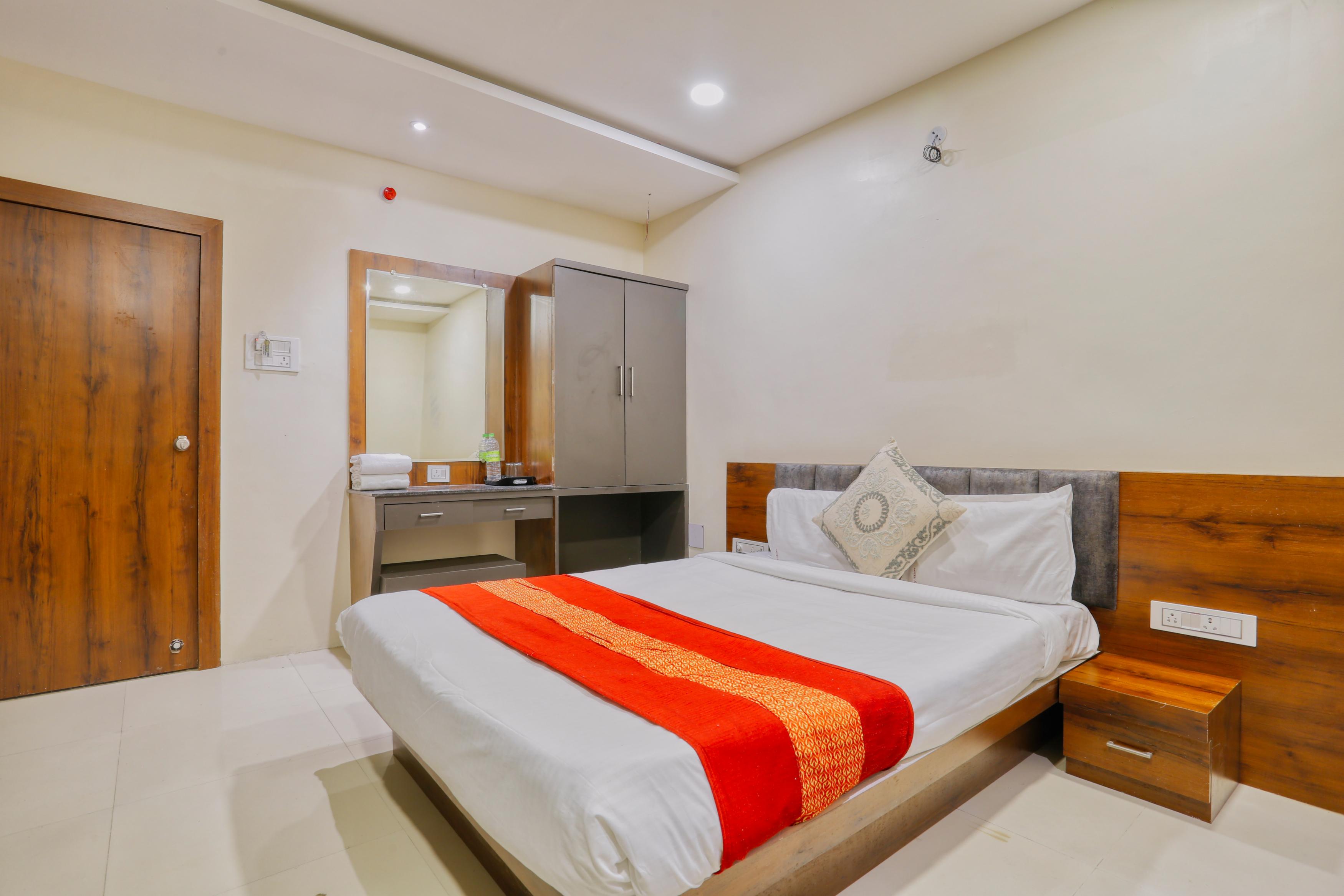 Hotel Kumar's Atithi Nivas Room Type - Deluxe Ac Room