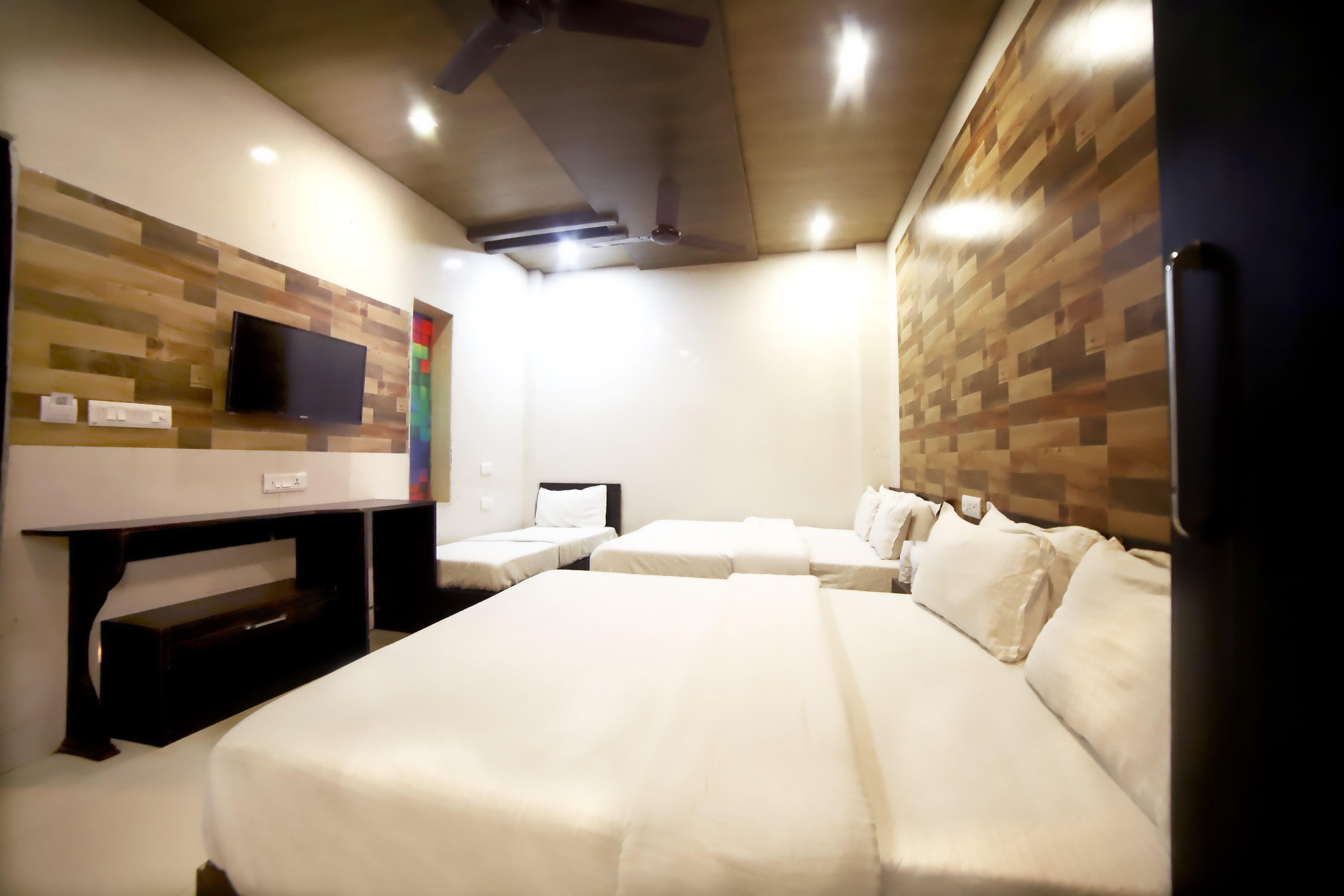 Hotel Star Light - Tap to explore photos