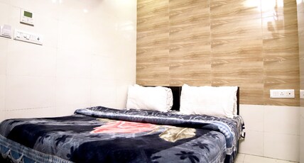 Hotel Star Light Room Type - Standard Room- AC