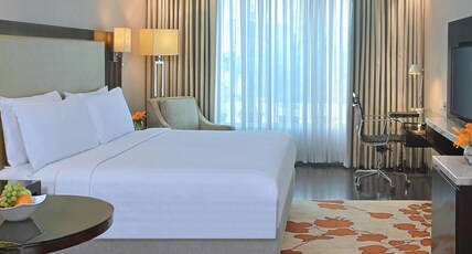 Radisson Hotel Agra Room Type - Executive Room - City View Radisson Hotel Agra Room Type - Executive Room - City View