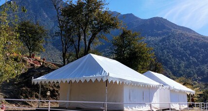 Hill Ventures Room Type - Deluxe Swiss Camps