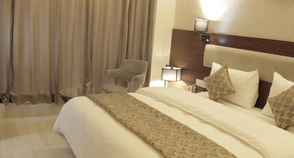 The Sands @ 2 Min Drive to ISBT Room Type - Deluxe Room