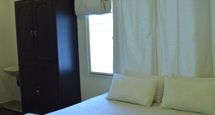 Nettle Trees Farm Stay | Rooms & Restaurant Room Type - PEARL SPOT POND VIEW COTTAGE
