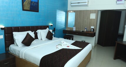 Lamel Cove Beach Resort Room Type - Premium Garden View Room