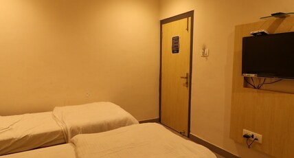 Hotel Pratap Grand Room Type - Deluxe Non Ac