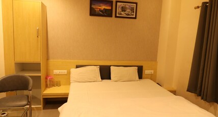 Hotel Pratap Grand Room Type - Deluxe Ac Room