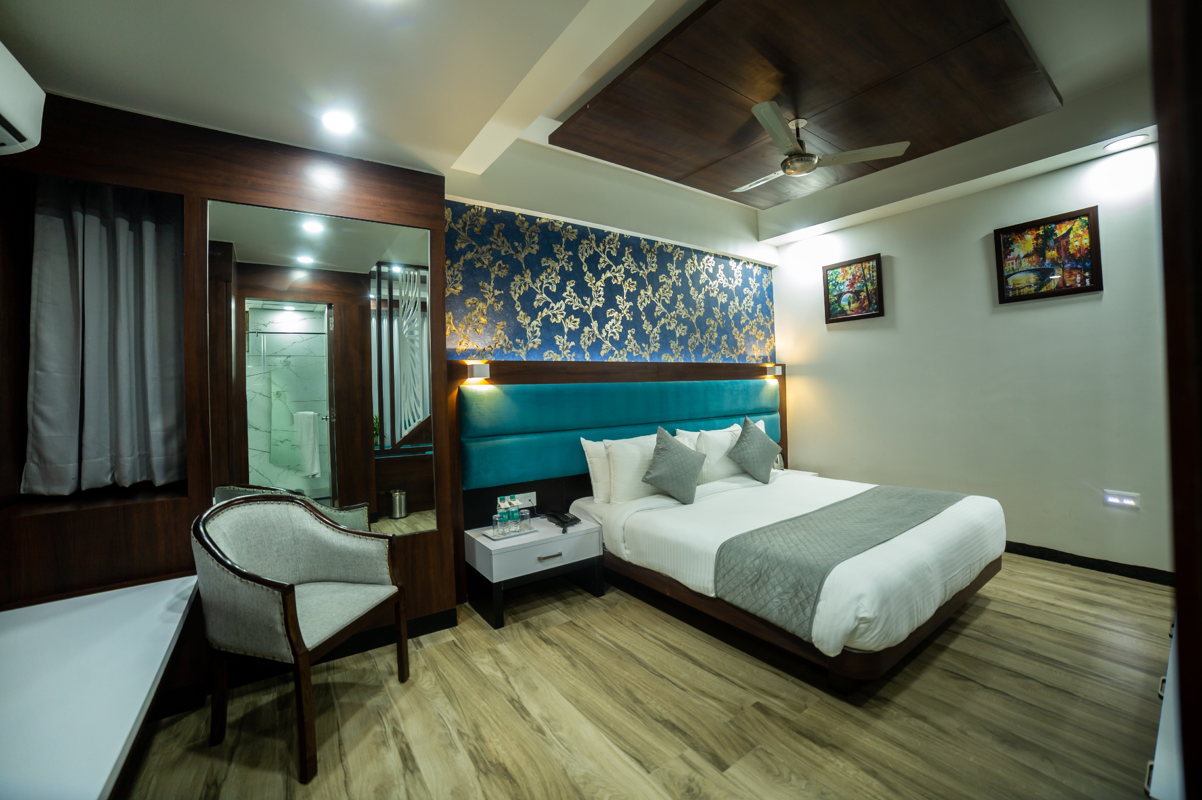 Hotel Kissan Legacy - Tap to explore photos