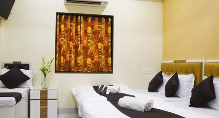 AL Shifa  Residency Room Type - Deluxe Family Room