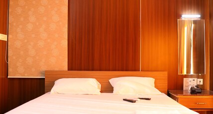 V.K.P Residency Room Type - DELUXE ROOM AC