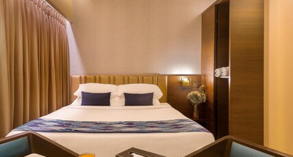 Hotel Metropole Inn Room Type - Premium Room With Work Desk