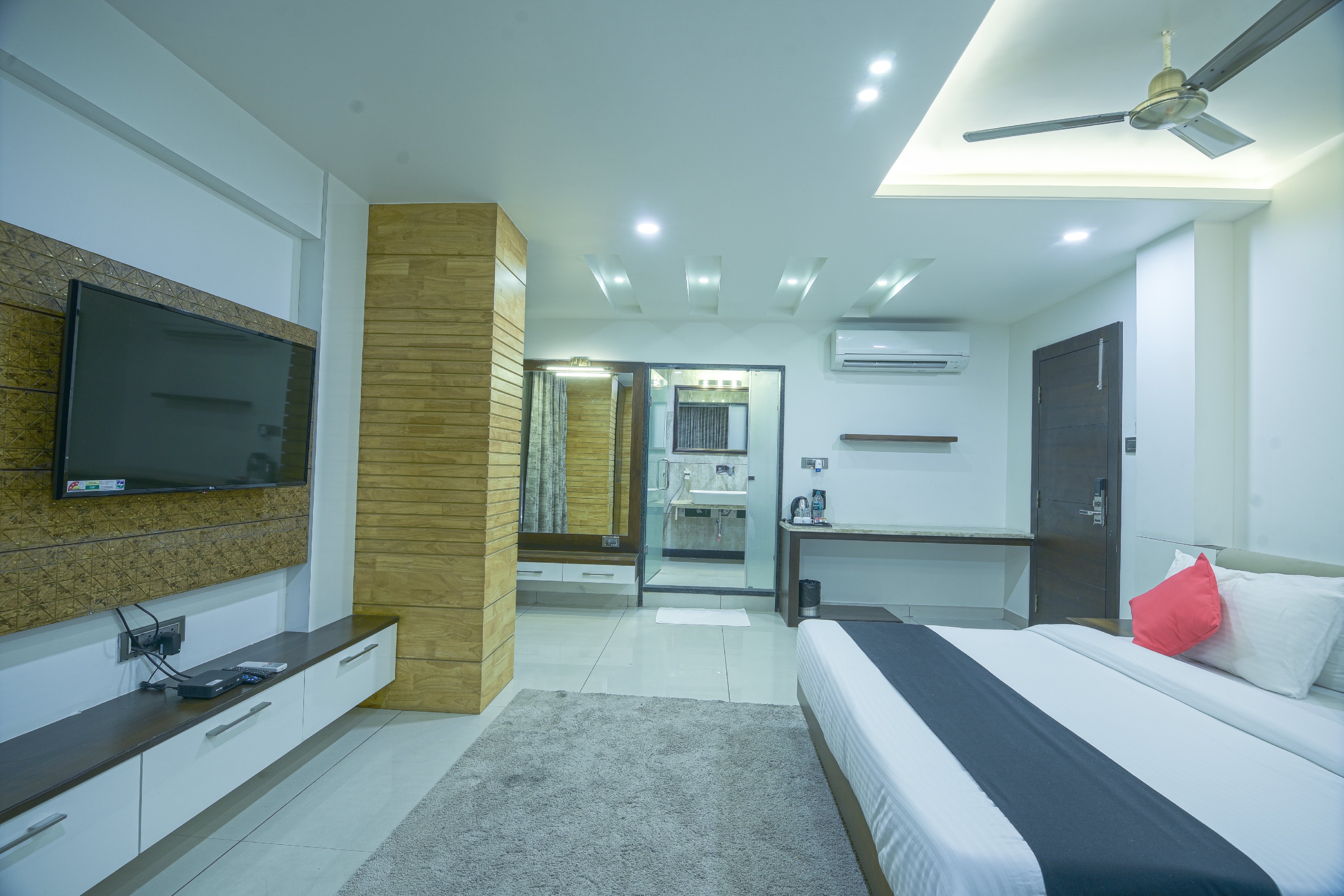 Hotel Jewel Palace Room Type - Suite Room