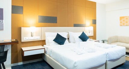 StayBird - B Suite, A Business Hotel Room Type - Premium Twin Sharing Suite (2X) with Balcony StayBird - B Suite, A Business Hotel Room Type - Premium Twin Sharing Suite (2X) with Balcony