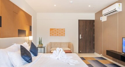 StayBird - B Suite, A Business Hotel Room Type - Luxury Suite (2X) with Balcony StayBird - B Suite, A Business Hotel Room Type - Luxury Suite (2X) with Balcony