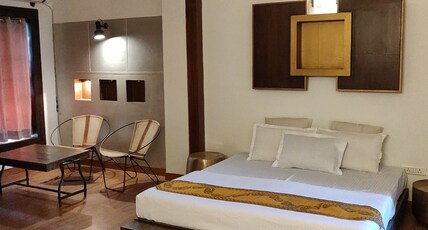 Aakriti Hotels Room Type - Suite with Balcony