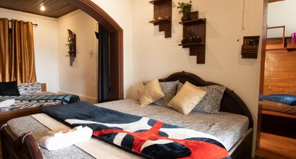 Green Casa Room Type - Family Room with 2 king beds and 1 hostel type bed