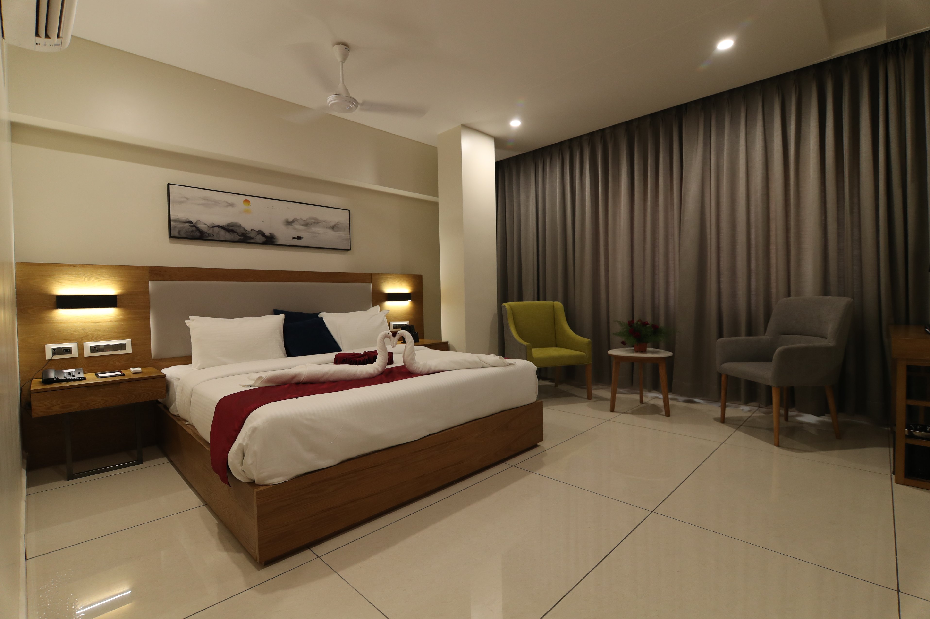 Sri Sri Sri Hotel Room Type - DELUXE