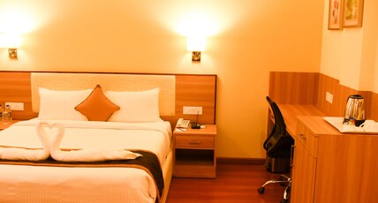 Hotel RK Gardenia Room Type - Deluxe Room