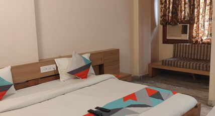 Hotel Vijay Palace Room Type - Deluxe Room