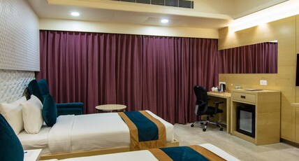ZION-a Luxurious hotel Room Type - Junior Suite Twin