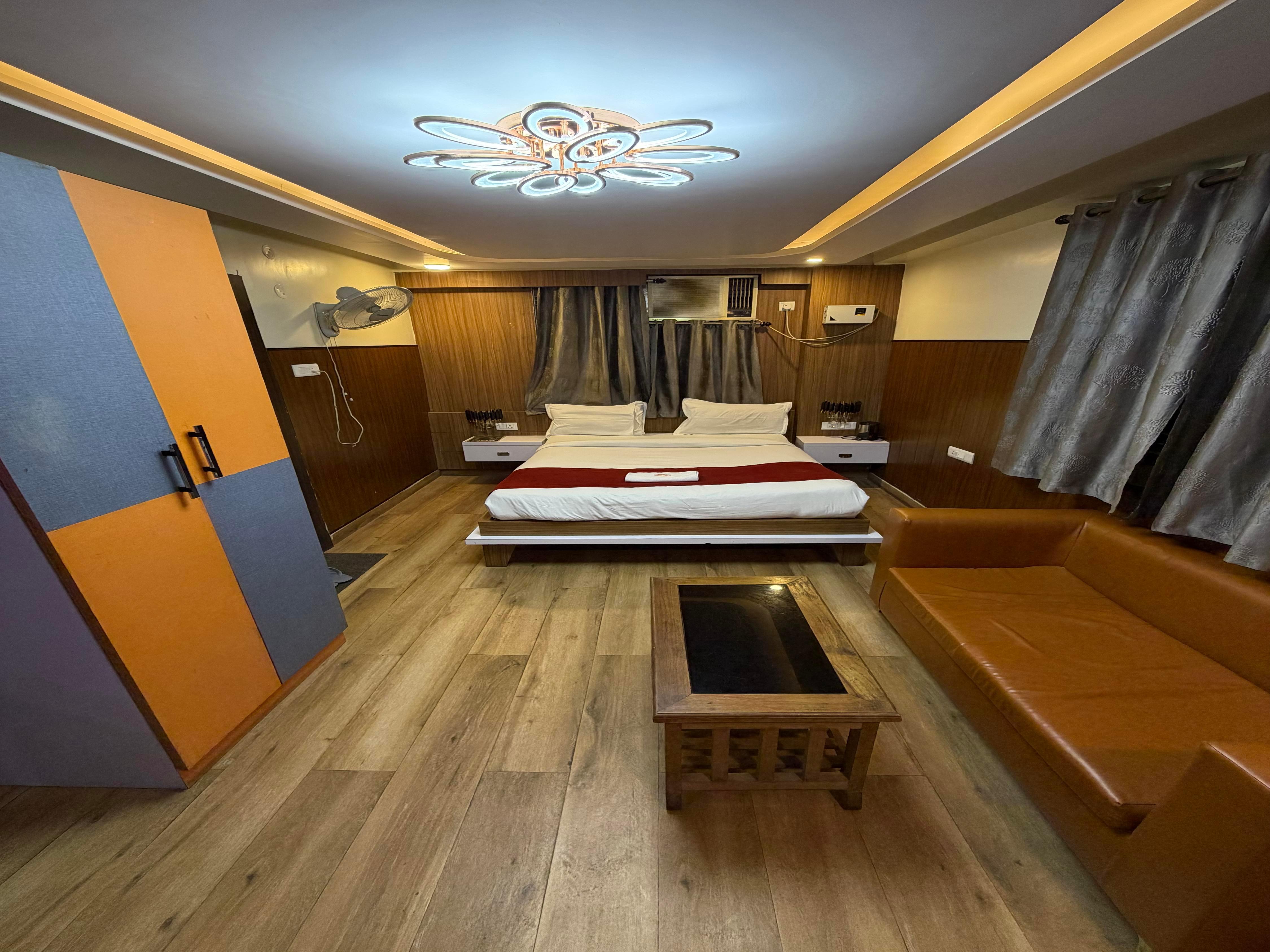 Hotel Bodhi Tree - Tap to explore photos