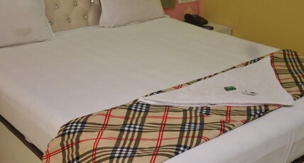 Hotel Sweet Dream Room Type - Premium Deluxe  AC Room