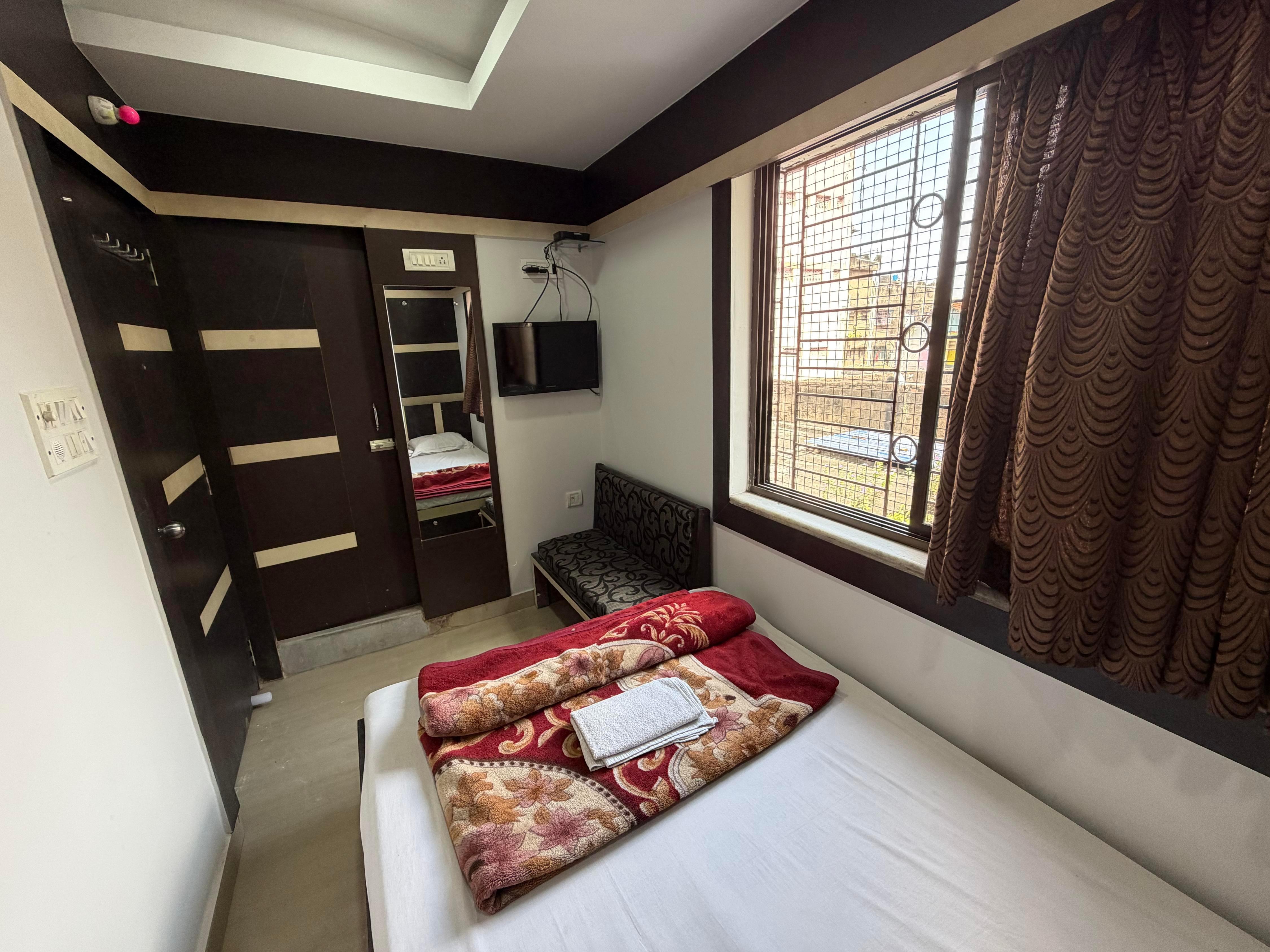 Hotel Afsha Room Type - Standard Non AC Room Hotel Afsha Room Type - Standard Non AC Room