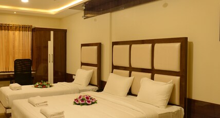 Hotel STM Palace Room Type - Deluxe Triple Room