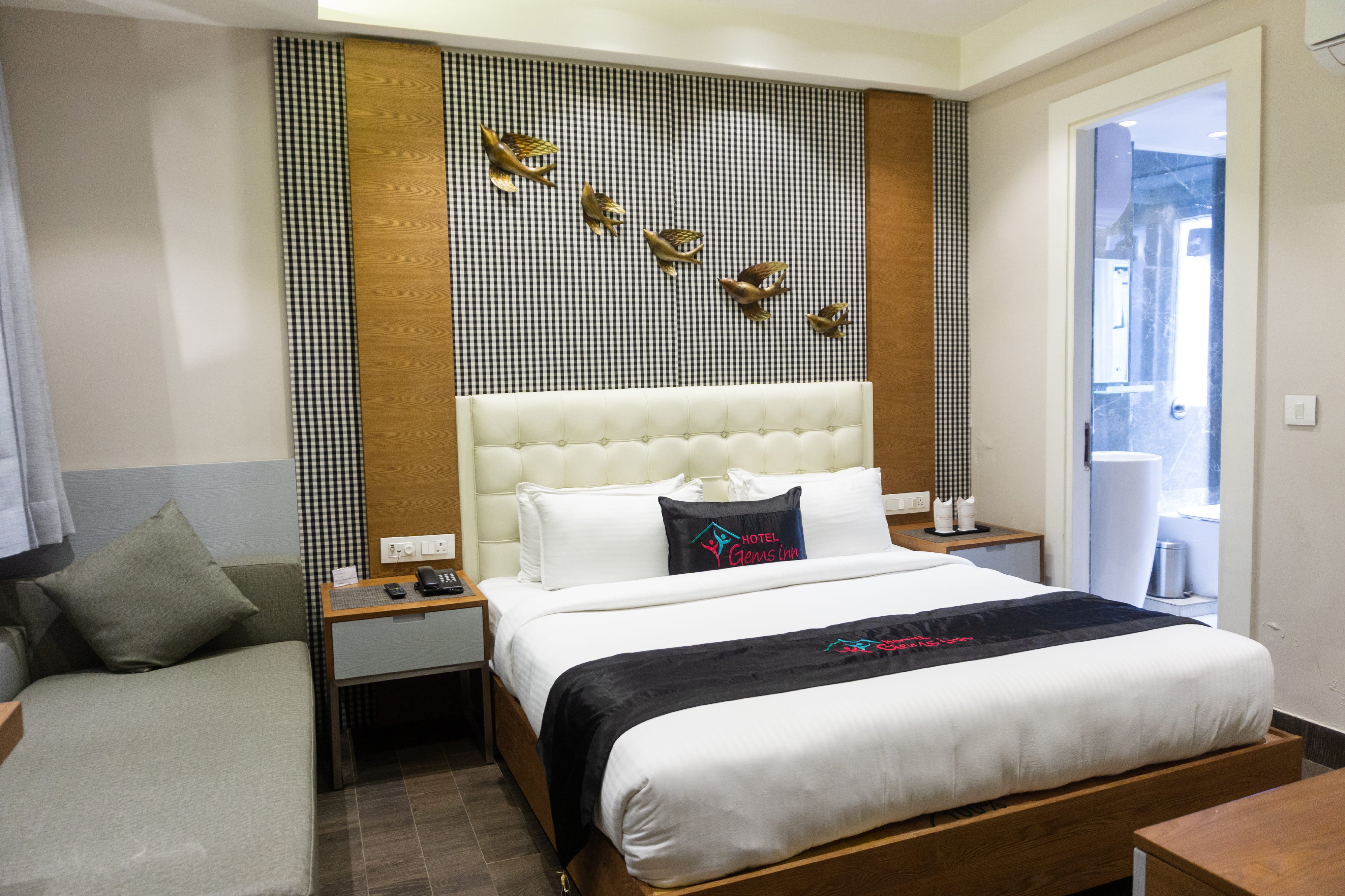 Hotel Gems In Room Type - Superior Room